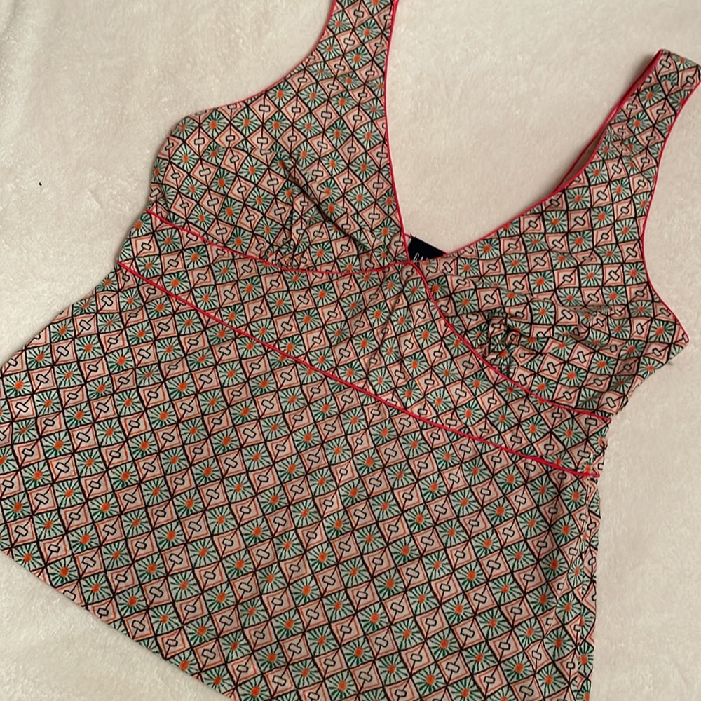 GAP sleeveless camisole style top size M